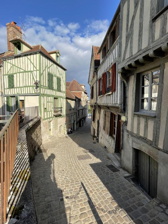 Le Pigeonnier Centre Historique Auxerre Apartman Kültér fotó
