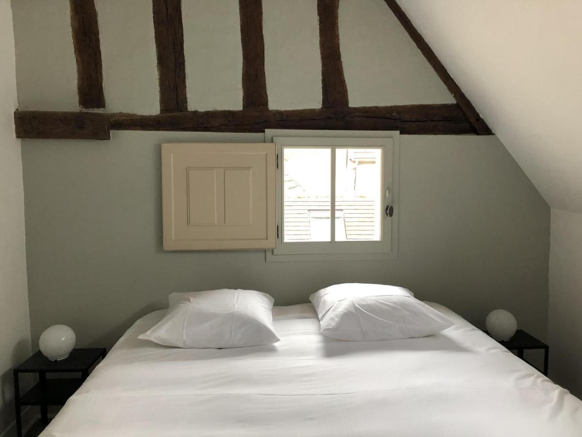 Le Pigeonnier Centre Historique Auxerre Apartman Szoba fotó