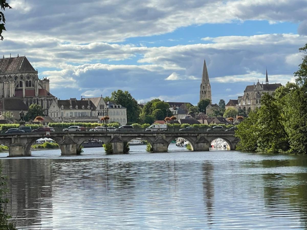 Le Pigeonnier Centre Historique Auxerre Apartman Kültér fotó