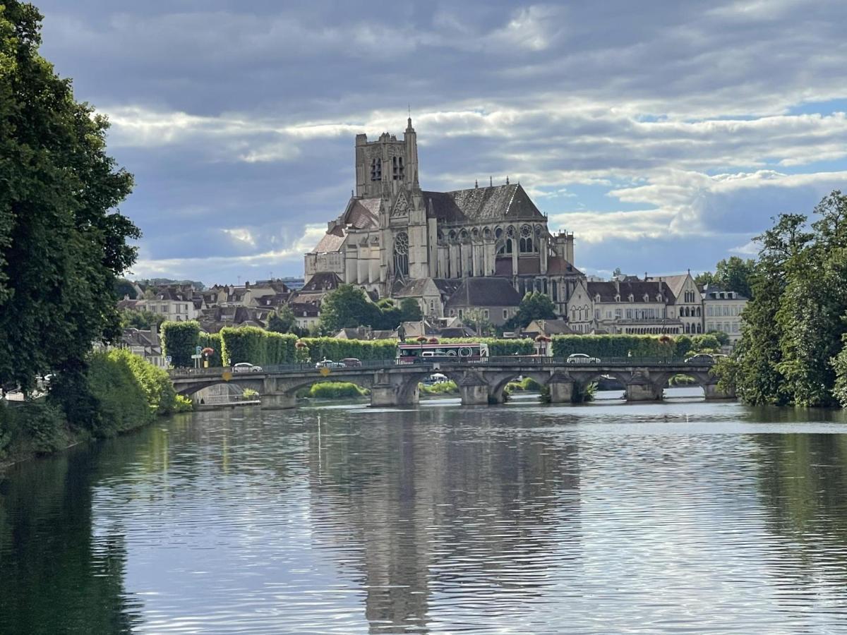 Le Pigeonnier Centre Historique Auxerre Apartman Kültér fotó